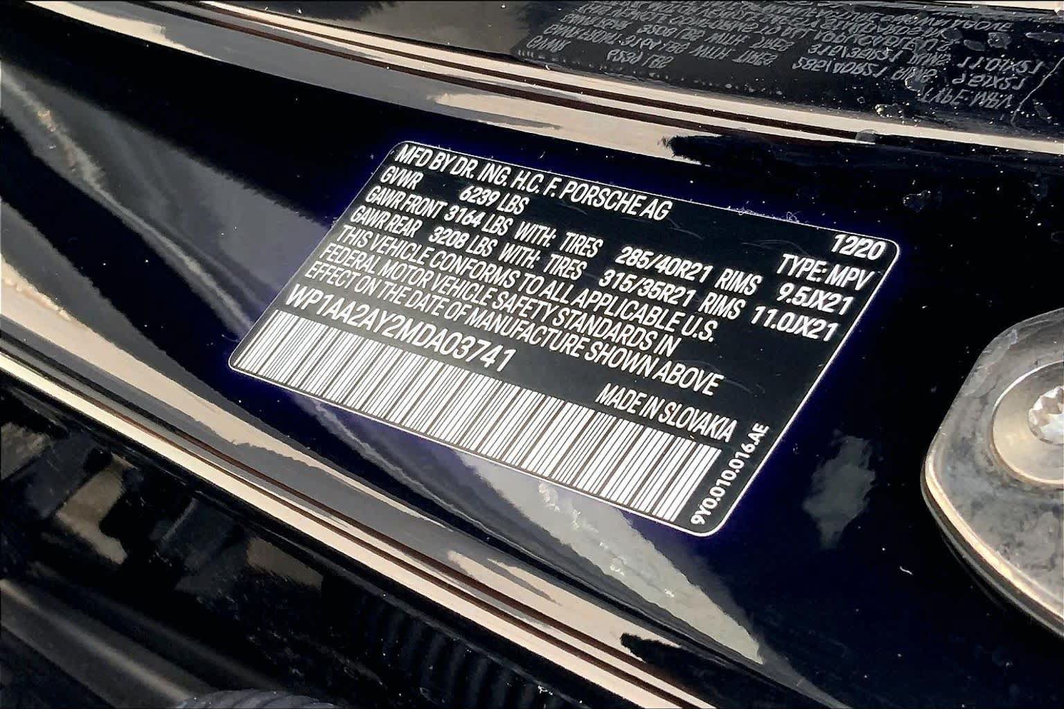 Used 2021 Porsche Cayenne AWD/4WD image 36