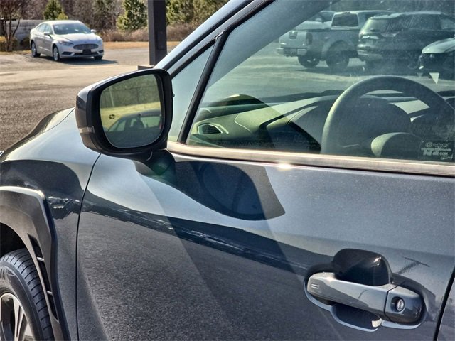 Used 2024 Subaru Crosstrek 2.0i Premium image 11