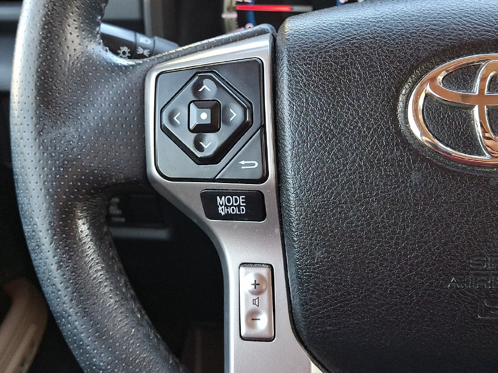 Used 2014 Toyota 4Runner Limited AWD/4WD image 24