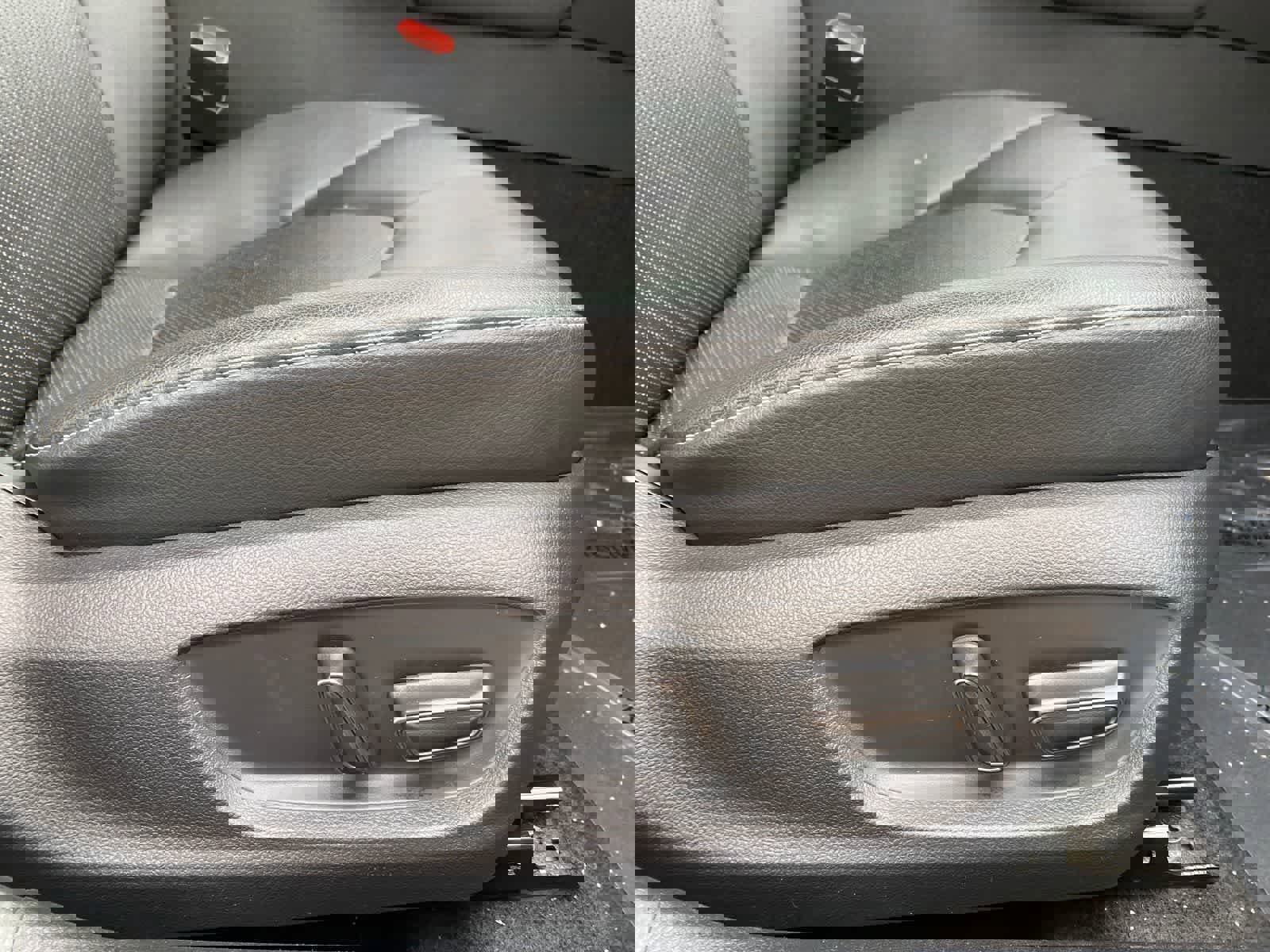 Used 2022 Toyota Camry XSE image 21