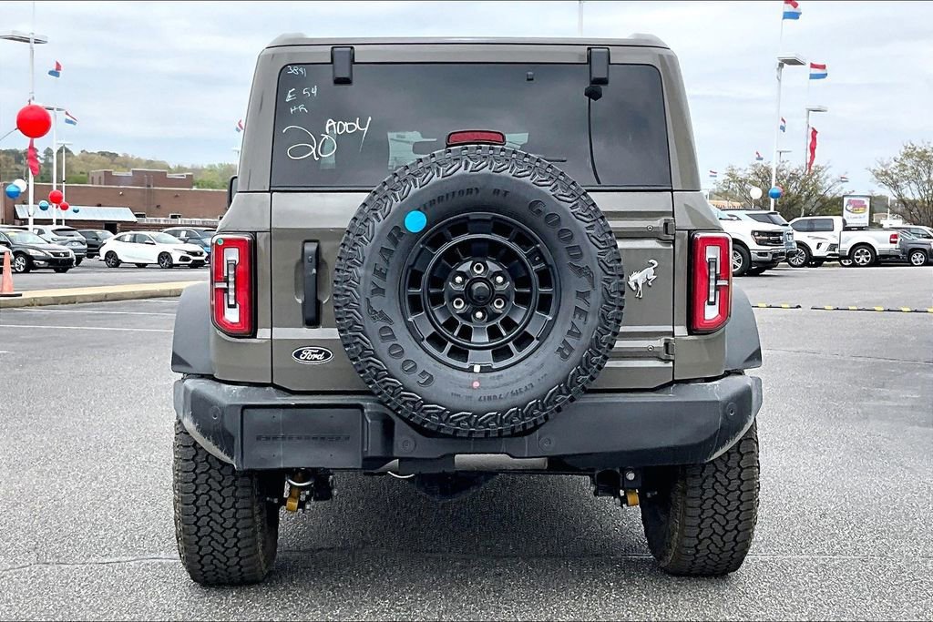 New 2026 Ford Bronco Outer Banks w/ Sasquatch Package AWD/4WD image 4