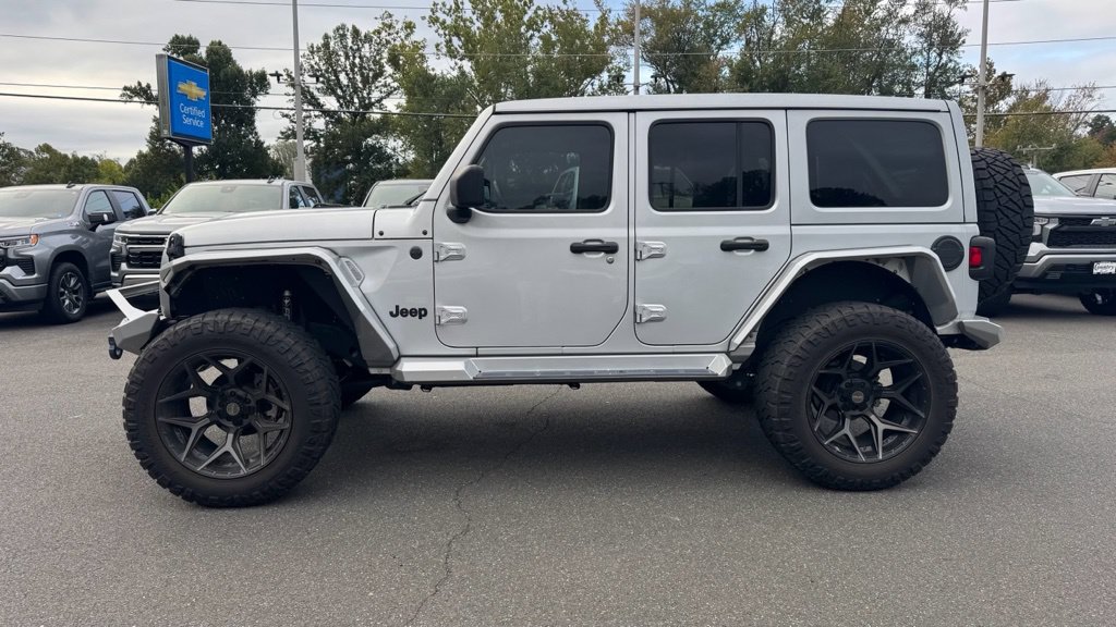 Used 2022 Jeep Wrangler Unlimited Sport w/ Sun And Sound Package AWD/4WD image 4