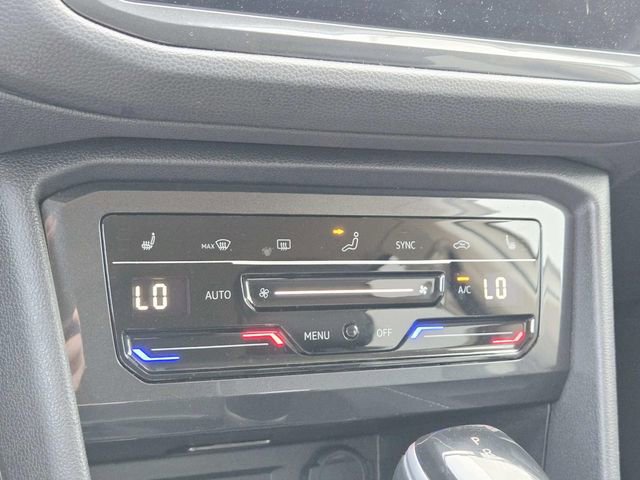 Used 2024 Volkswagen Tiguan Wolfsburg Edition image 21