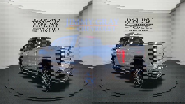 Used 2021 GMC Sierra 1500 SLT w/ SLT Premium Package image 5