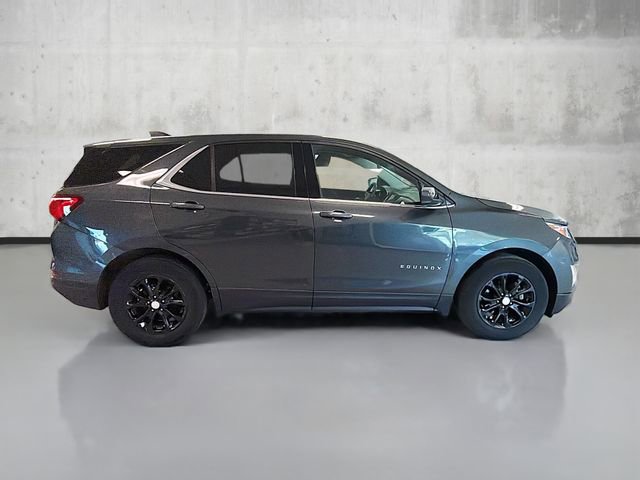 Used 2020 Chevrolet Equinox LT w/ Driver Convenience Package image 4