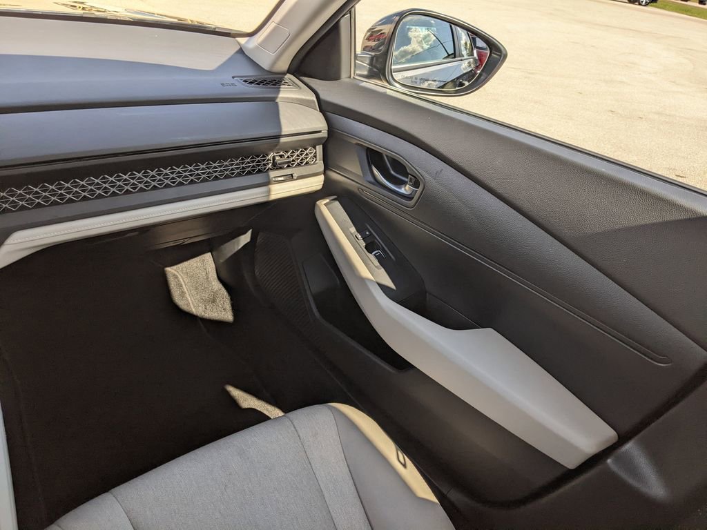 Used 2024 Honda Accord LX image 13