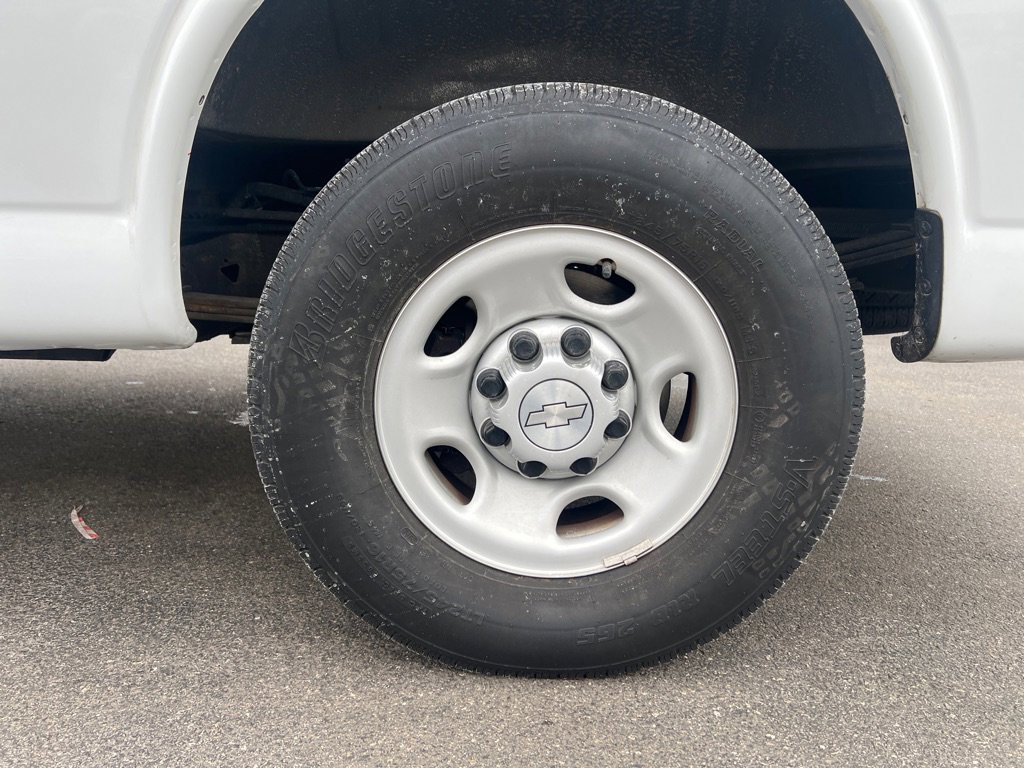 Used 2019 Chevrolet Express 2500 w/ Driver Convenience Package image 27