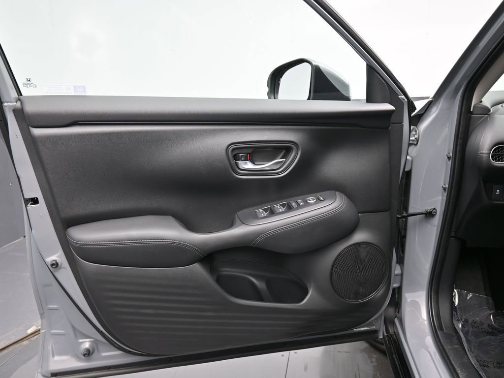 Certified 2026 Honda HR-V EX-L image 30