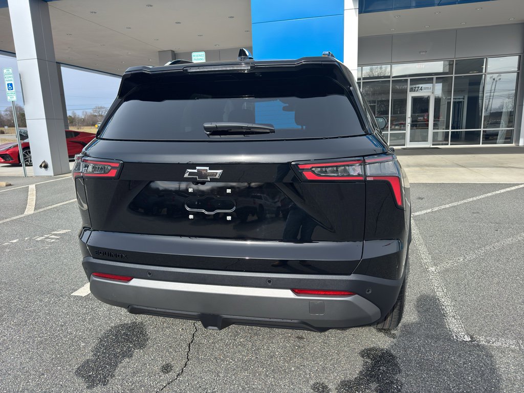 New 2026 Chevrolet Equinox LT w/ Midnight Edition image 5