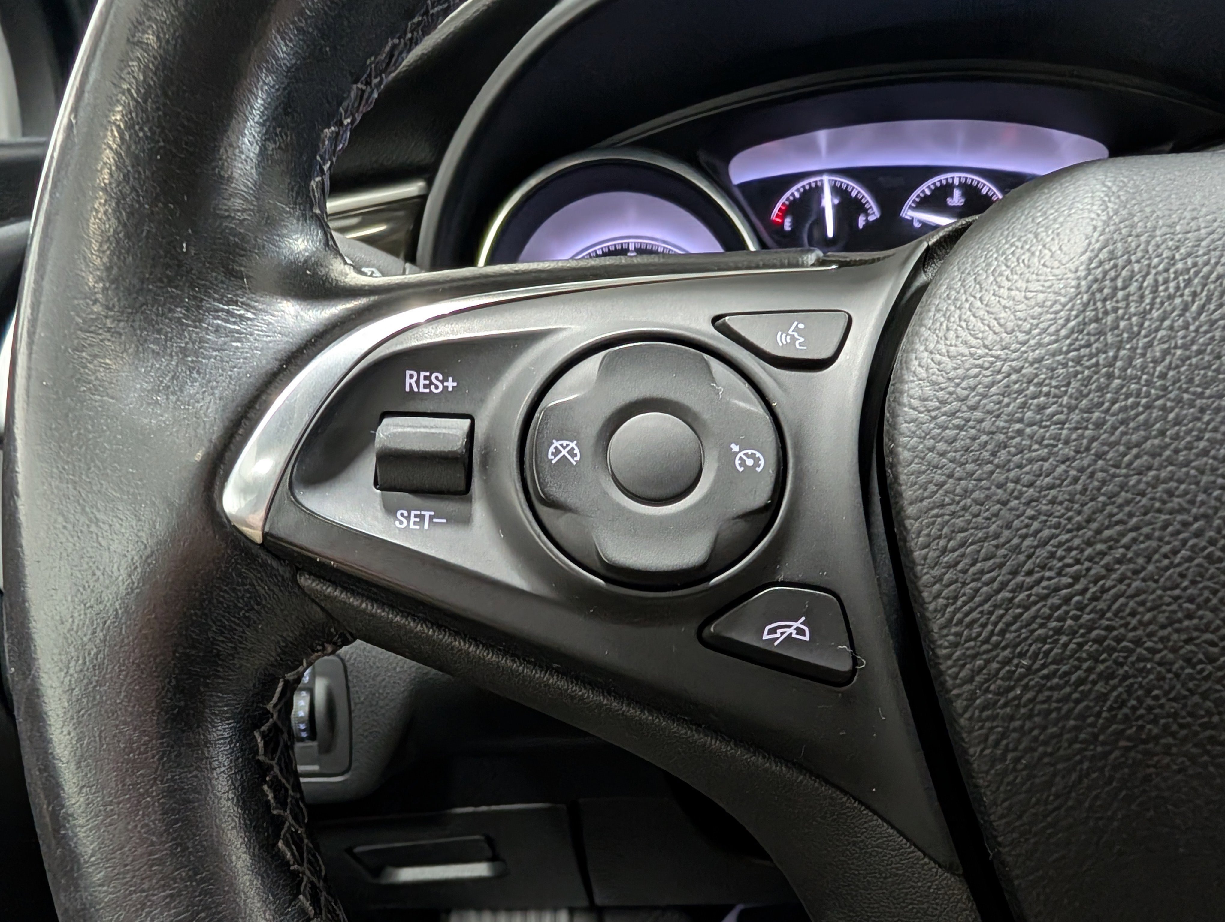 Used 2020 Buick Envision Preferred FWD image 20