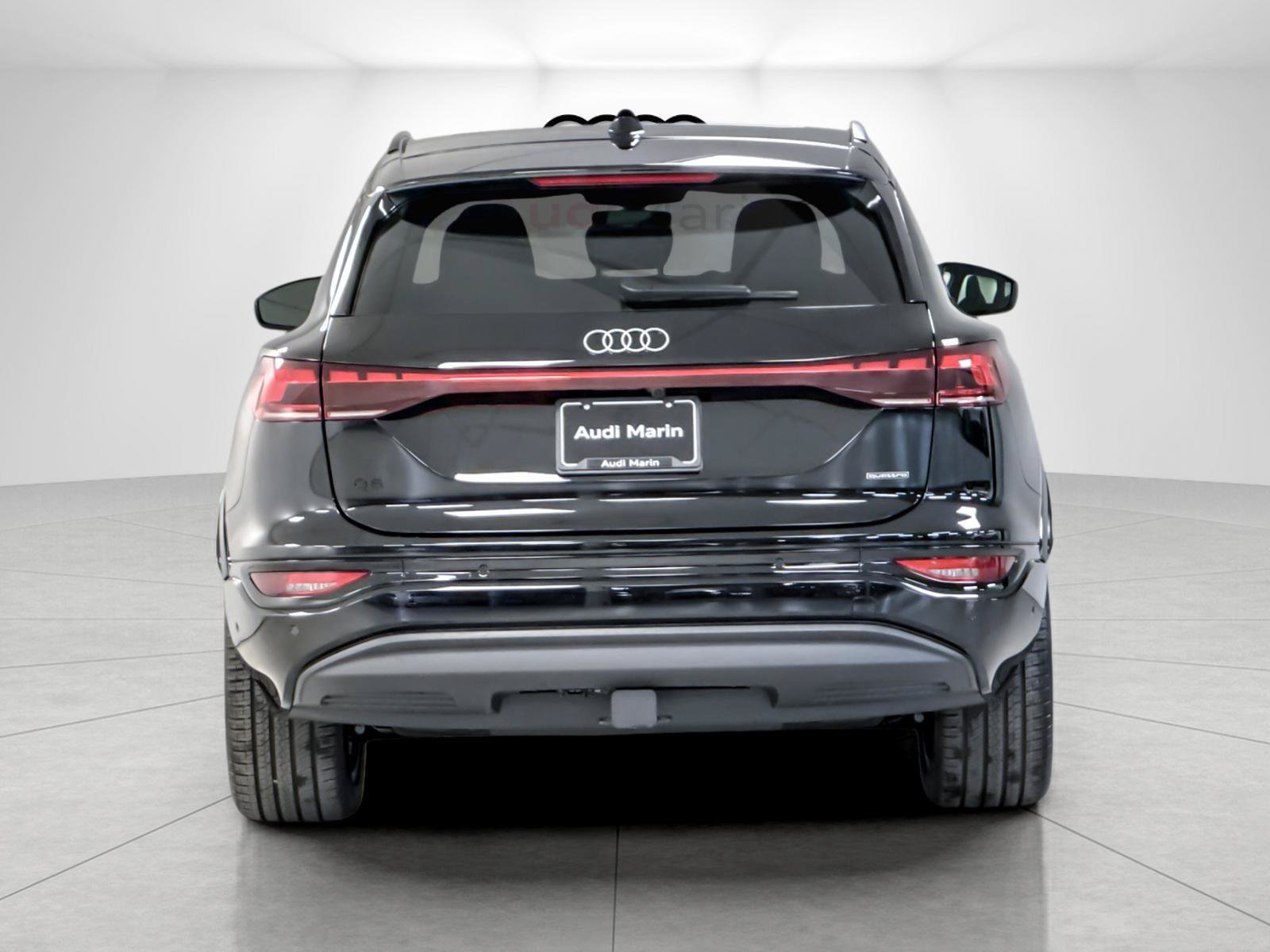 Used 2025 Audi Q6 e-tron Premium Plus AWD/4WD image 4