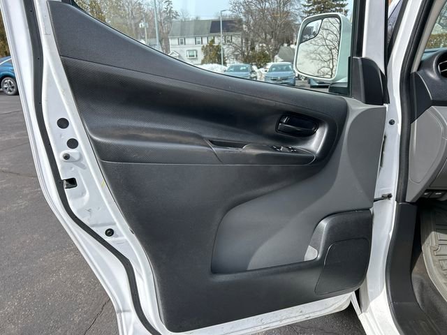 Used 2021 Nissan NV200 SV image 9