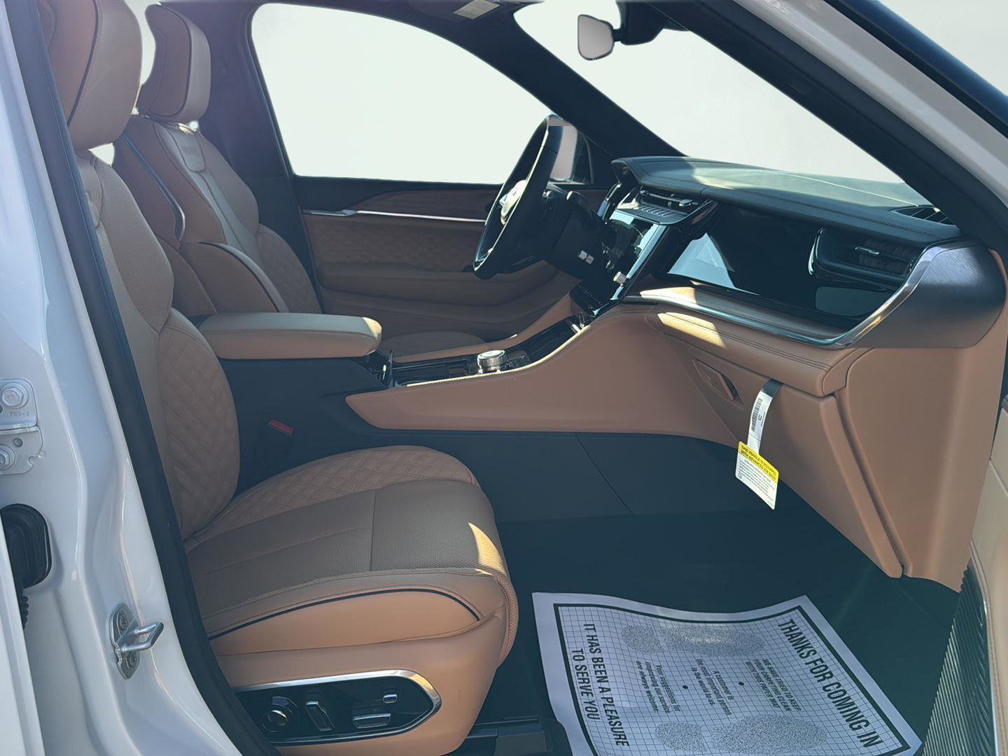 New 2026 Jeep Grand Cherokee Summit w/ Obsidian Package image 36