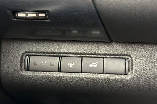 New 2026 Nissan Pathfinder SL w/ SL Premium Package (P04) AWD/4WD image 30