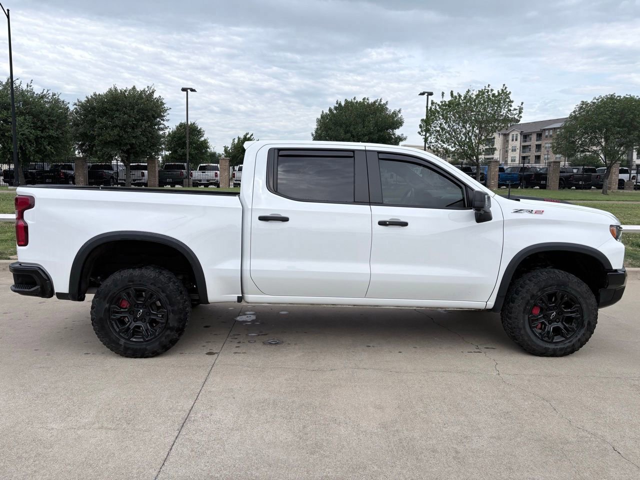 Used 2024 Chevrolet Silverado 1500 ZR2 AWD/4WD image 2