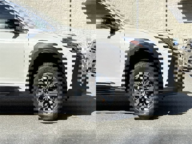 New 2025 Subaru Outback Premium image 9