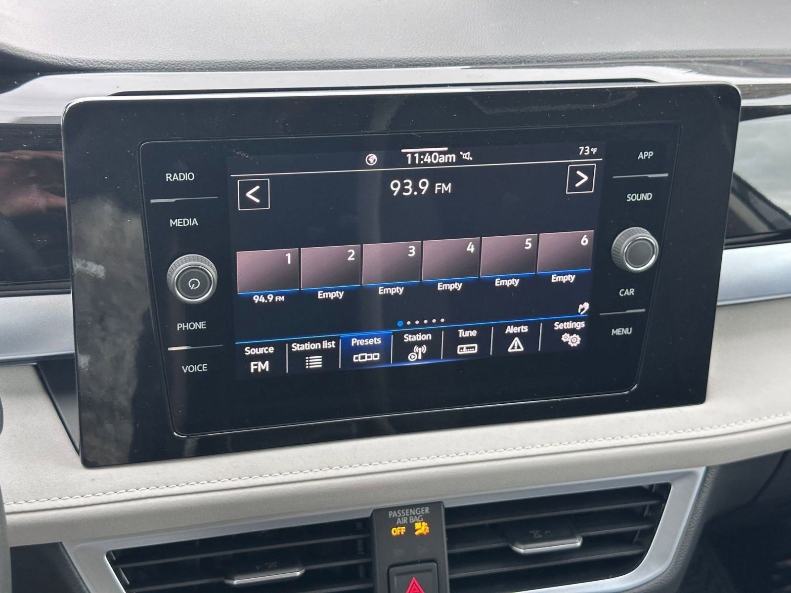 New 2026 Volkswagen Taos SE image 23