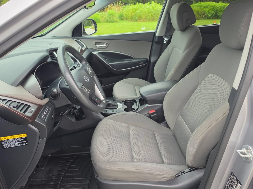 Used 2019 Hyundai Santa Fe XL SE AWD/4WD image 10