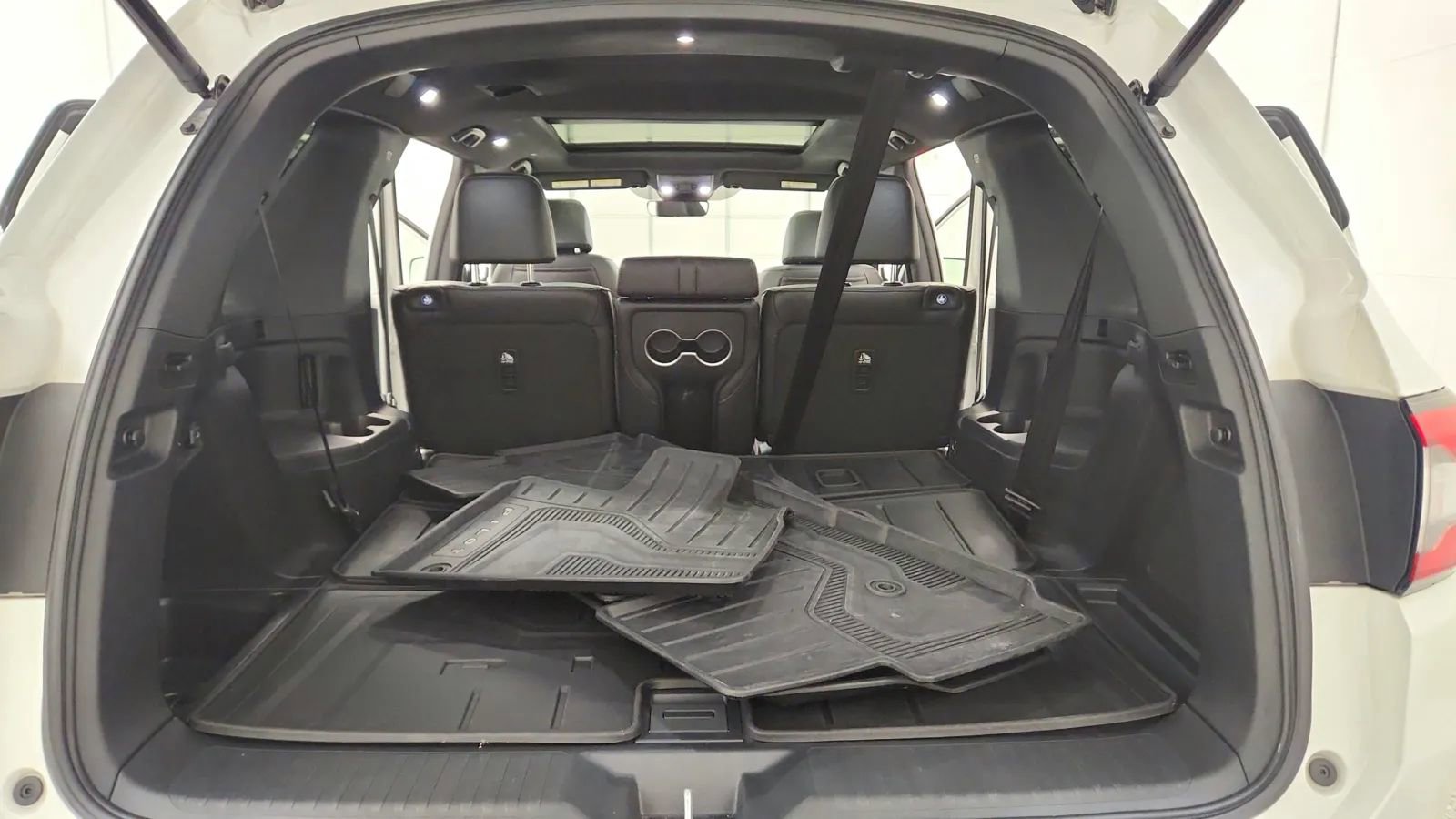 Used 2025 Honda Pilot Black Edition image 19