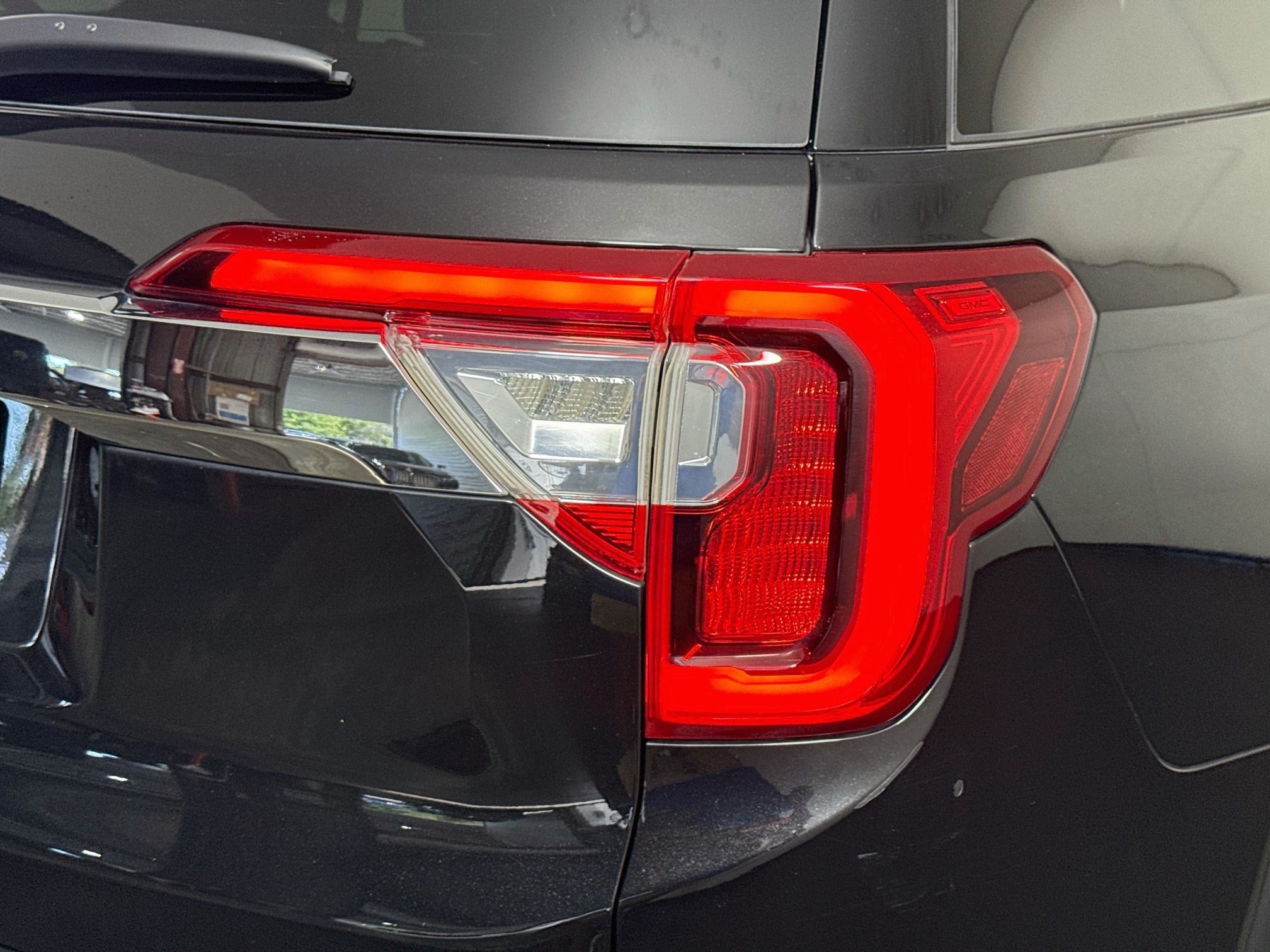 Used 2020 GMC Acadia SLE FWD image 34