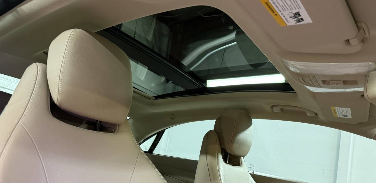 Used 2011 Mercedes-Benz E 350 Coupe image 23