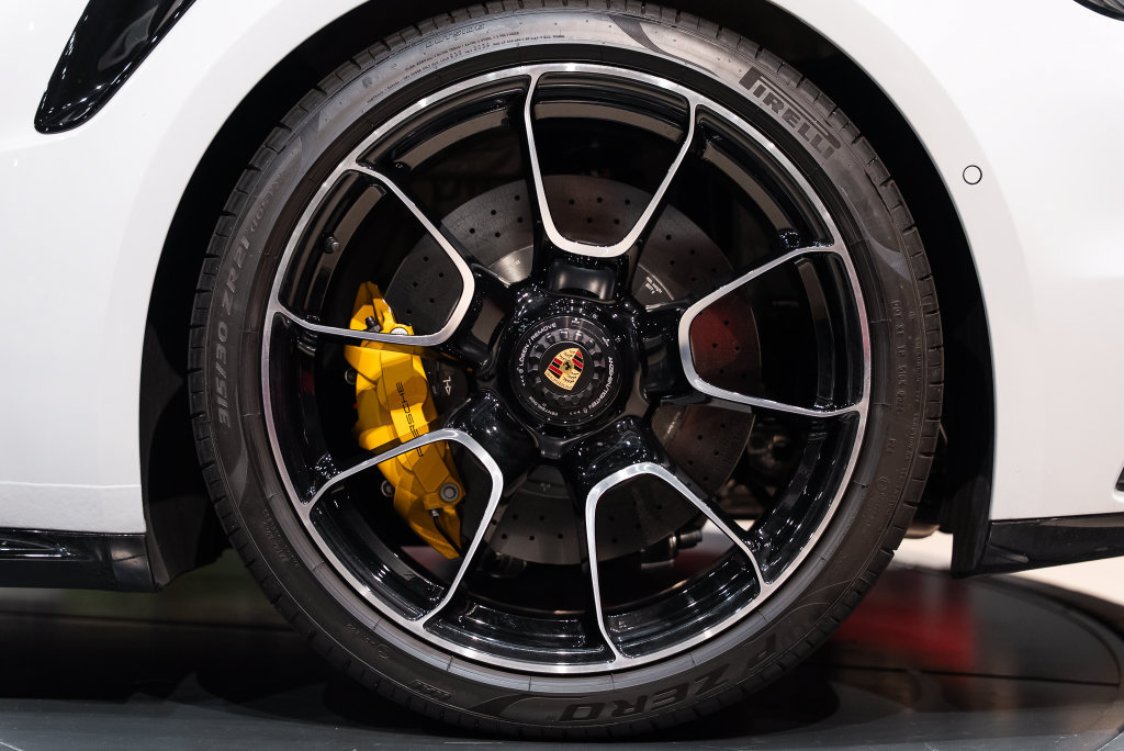 Used 2025 Porsche 911 Turbo AWD/4WD image 18