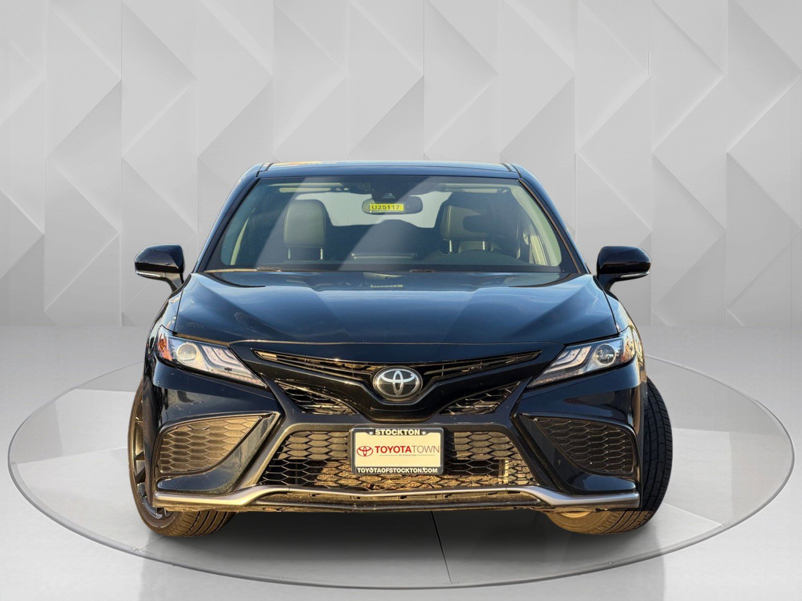 Used 2022 Toyota Camry XSE FWD image 5