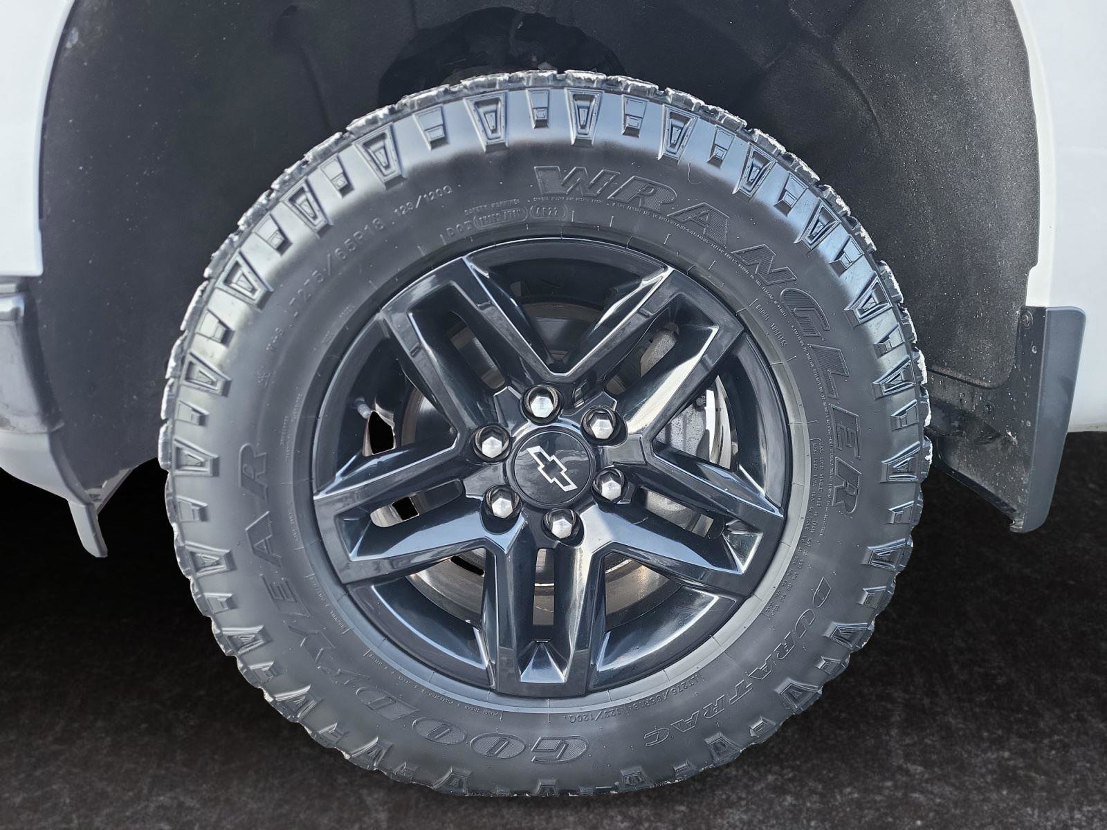 Used 2021 Chevrolet Silverado 1500 LT Trail Boss w/ Convenience Package II image 25