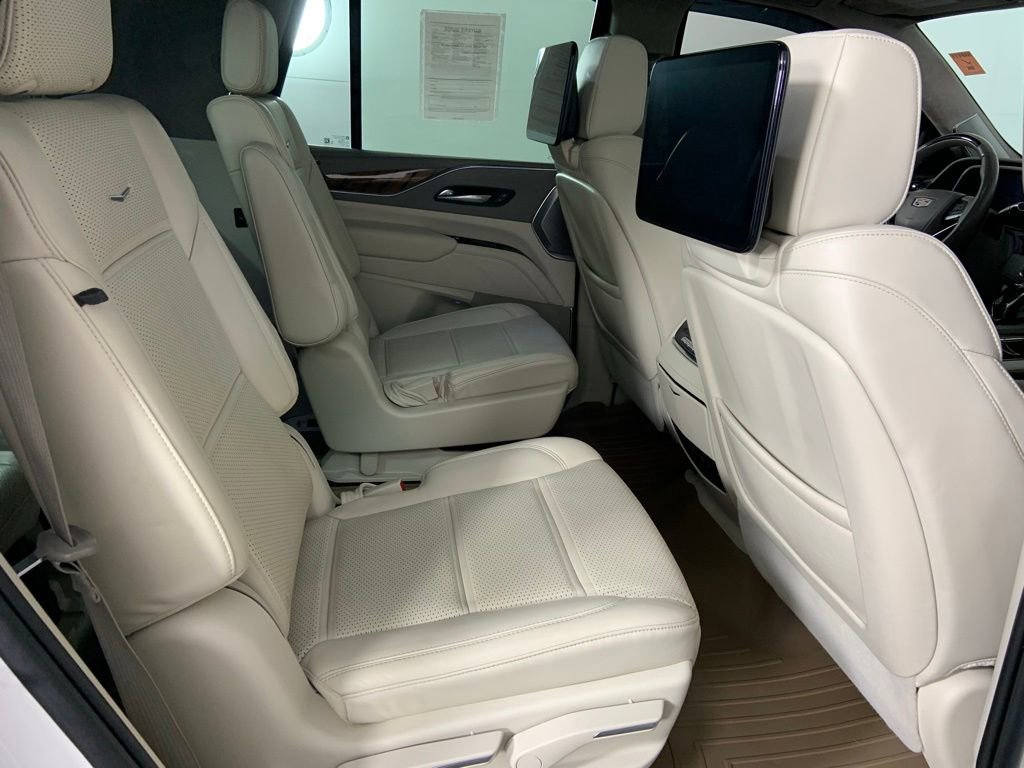 Used 2022 Cadillac Escalade Sport Platinum image 18