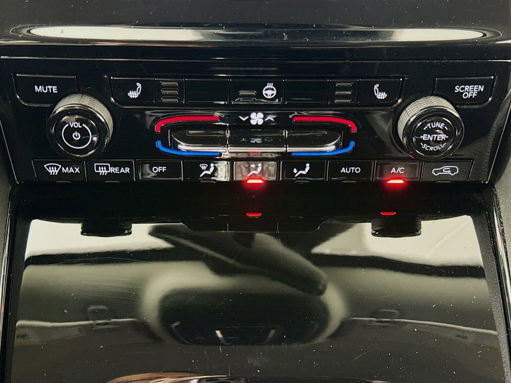 Used 2022 Jeep Grand Cherokee L Laredo w/ Luxury Tech Group I AWD/4WD image 18