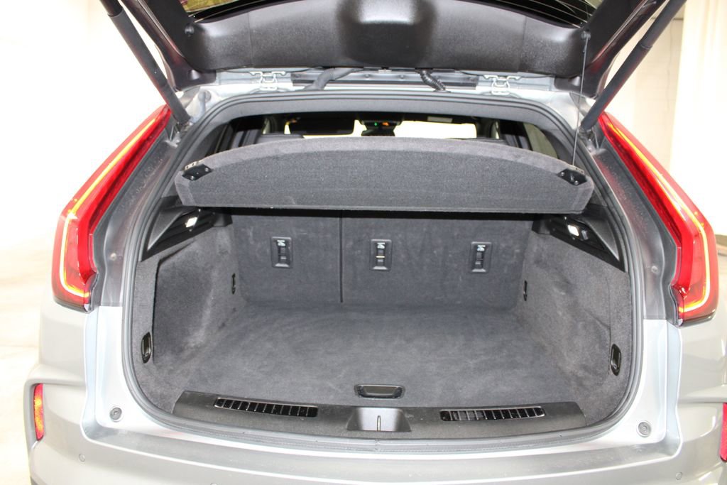 Used 2024 Cadillac XT4 Premium Luxury image 29