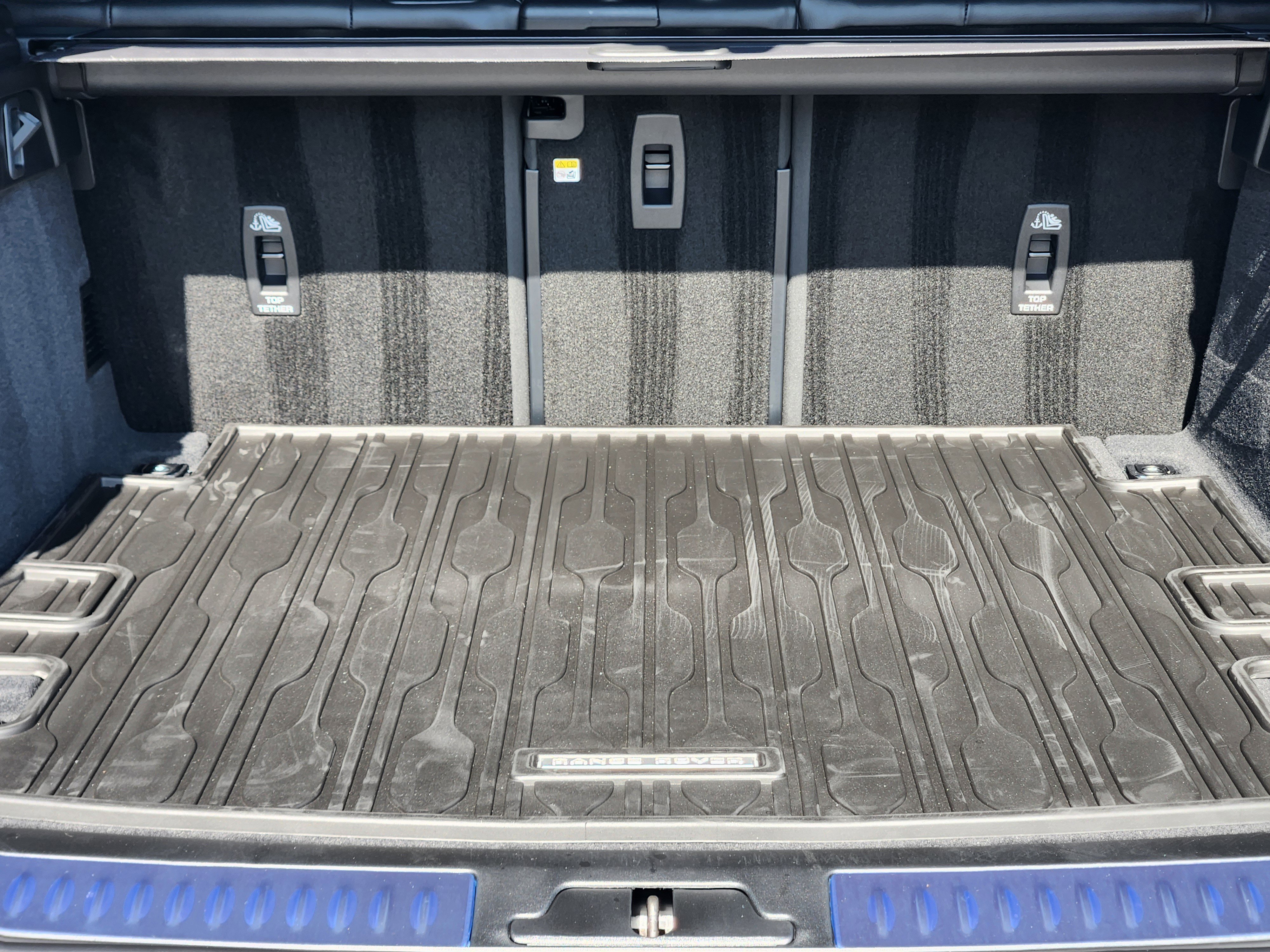New 2026 Land Rover Range Rover Velar S image 32