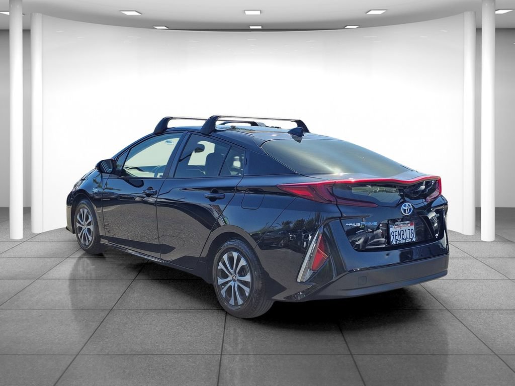 Used 2022 Toyota Prius Prime XLE FWD image 4