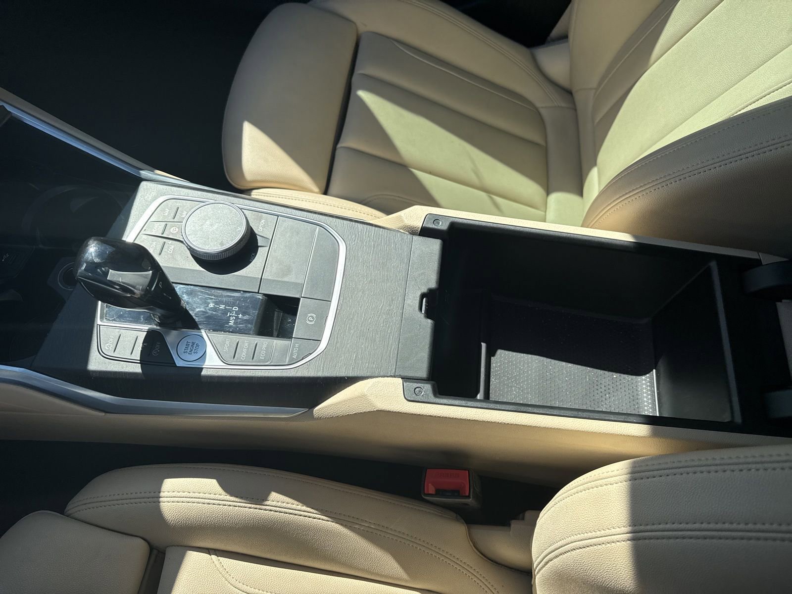 Used 2020 BMW 330i Sedan w/ Driving Assistance Package image 25