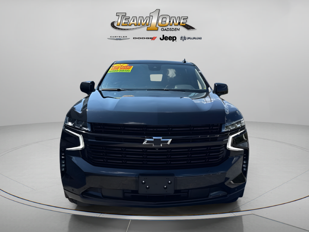 Used 2024 Chevrolet Suburban RST w/ Luxury Package AWD/4WD image 2