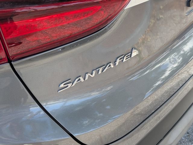 Used 2020 Hyundai Santa Fe SEL w/ Convenience + Premium Package FWD image 16
