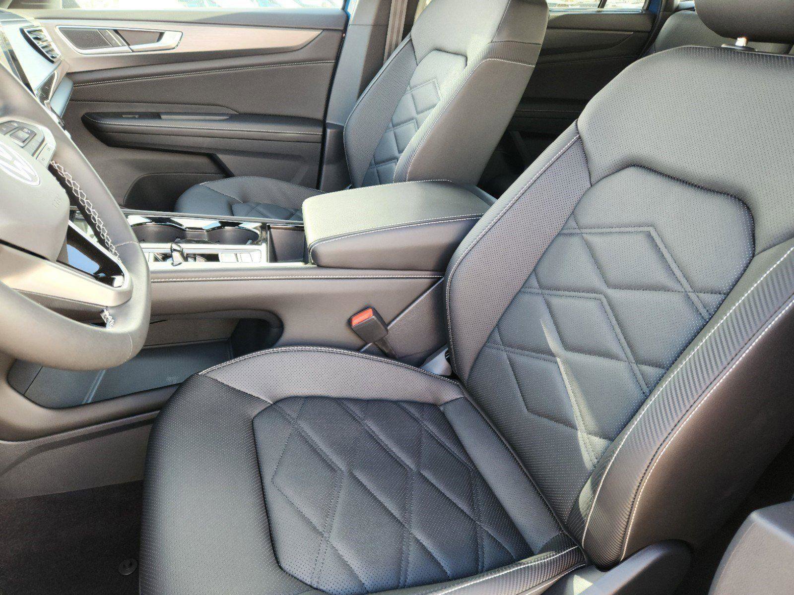 New 2025 Volkswagen Atlas Cross Sport SE image 10