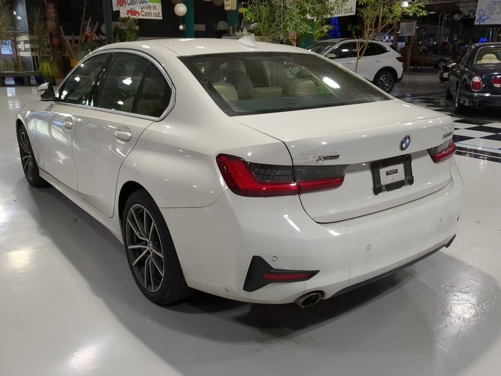 Used 2020 BMW 330i xDrive Sedan w/ Premium Package image 10