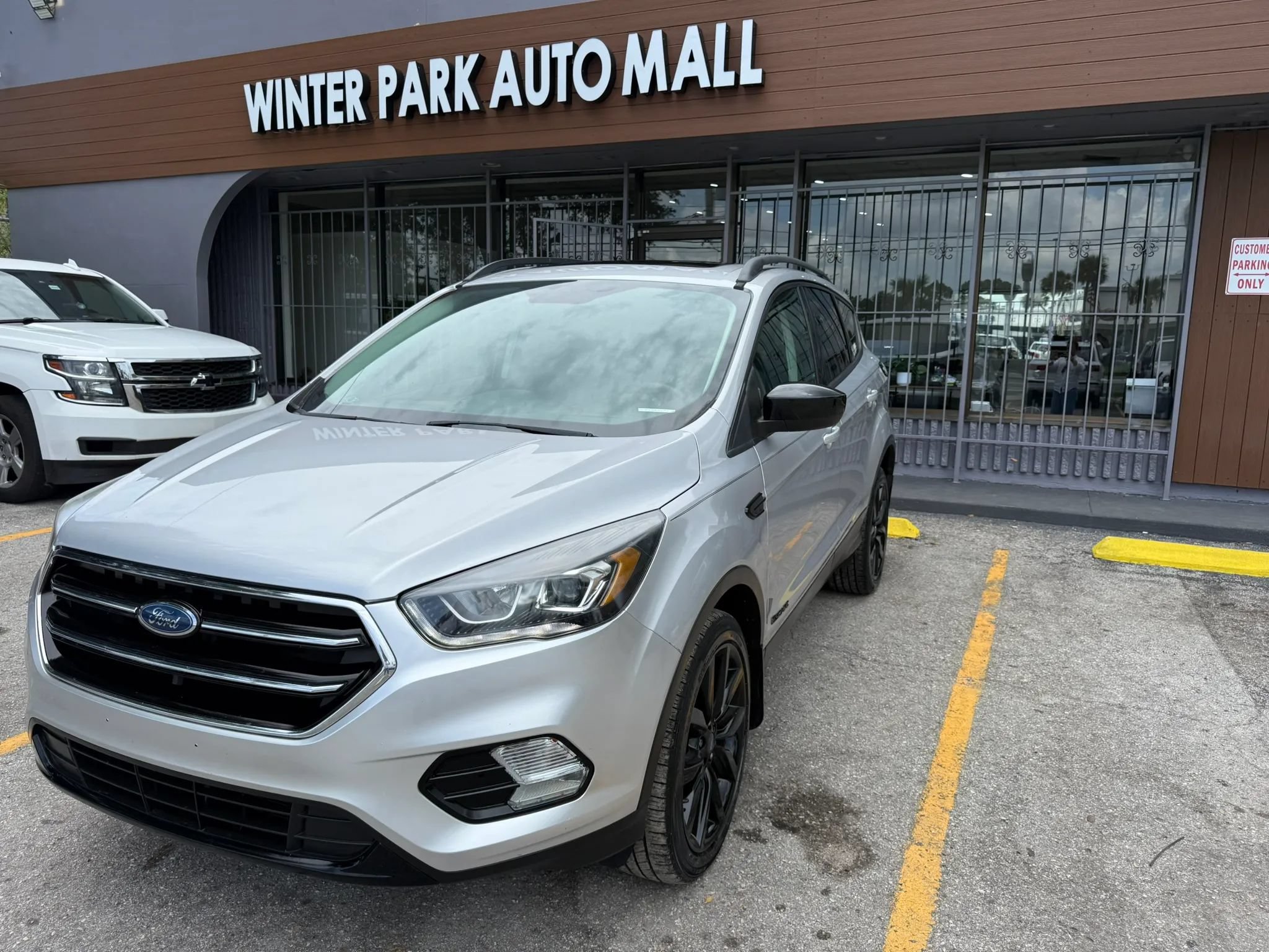 Used 2017 Ford Escape SE w/ SE Sport Appearance Package