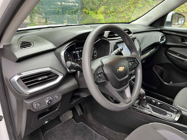 Certified 2023 Chevrolet TrailBlazer LT w/ Convenience Package FWD image 10