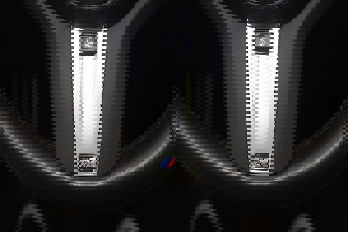 Used 2023 BMW M550i xDrive image 46