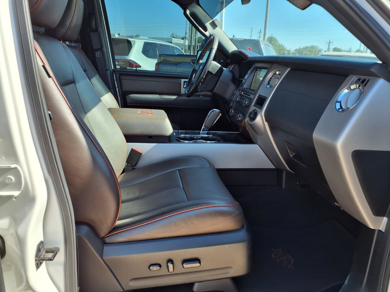 Used 2016 Ford Expedition King Ranch AWD/4WD image 22