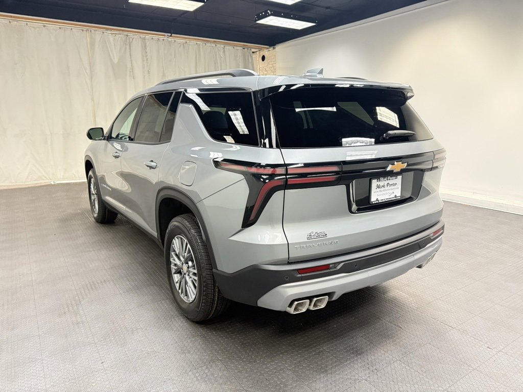New 2026 Chevrolet Traverse LT image 3