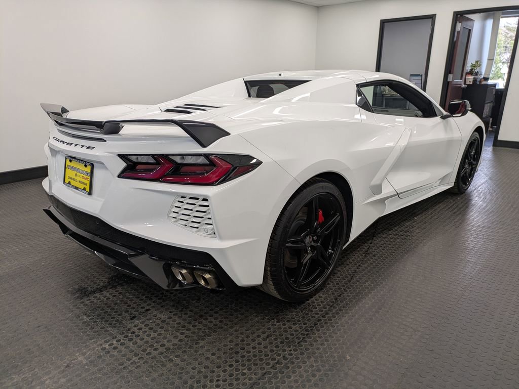 Used 2024 Chevrolet Corvette Stingray Convertible w/ Z51 Performance Package RWD image 4