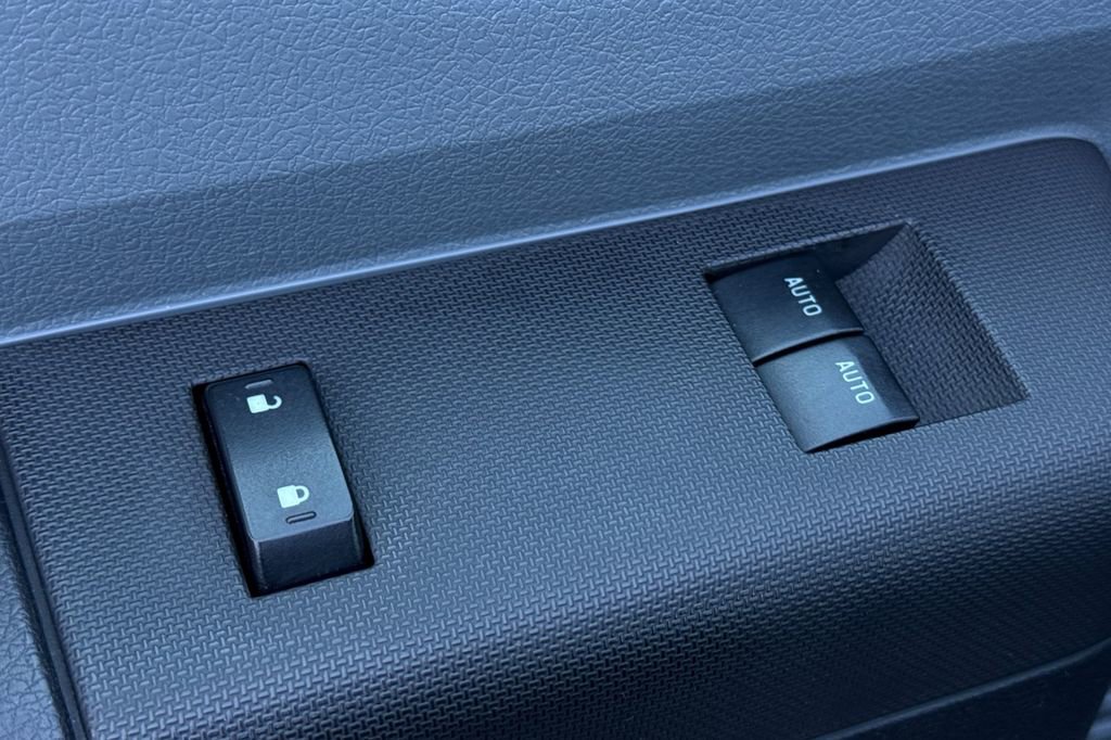 Used 2016 Ford F250 XL w/ Power Equipment Group RWD image 12