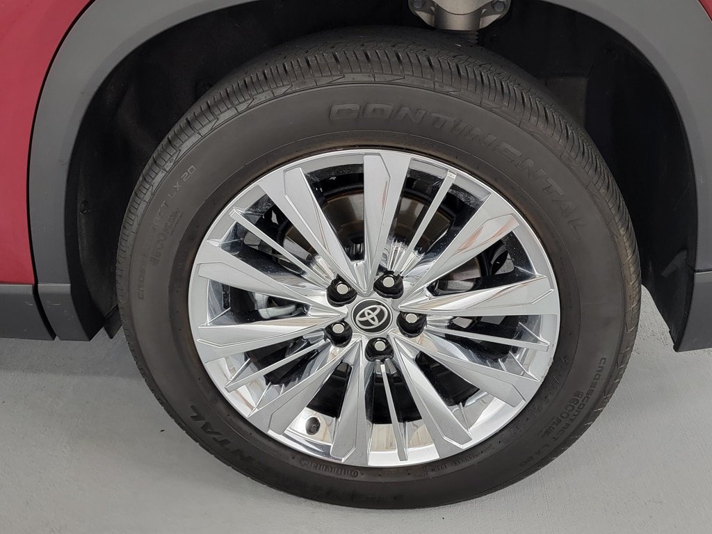 Certified 2025 Toyota Grand Highlander AWD image 11