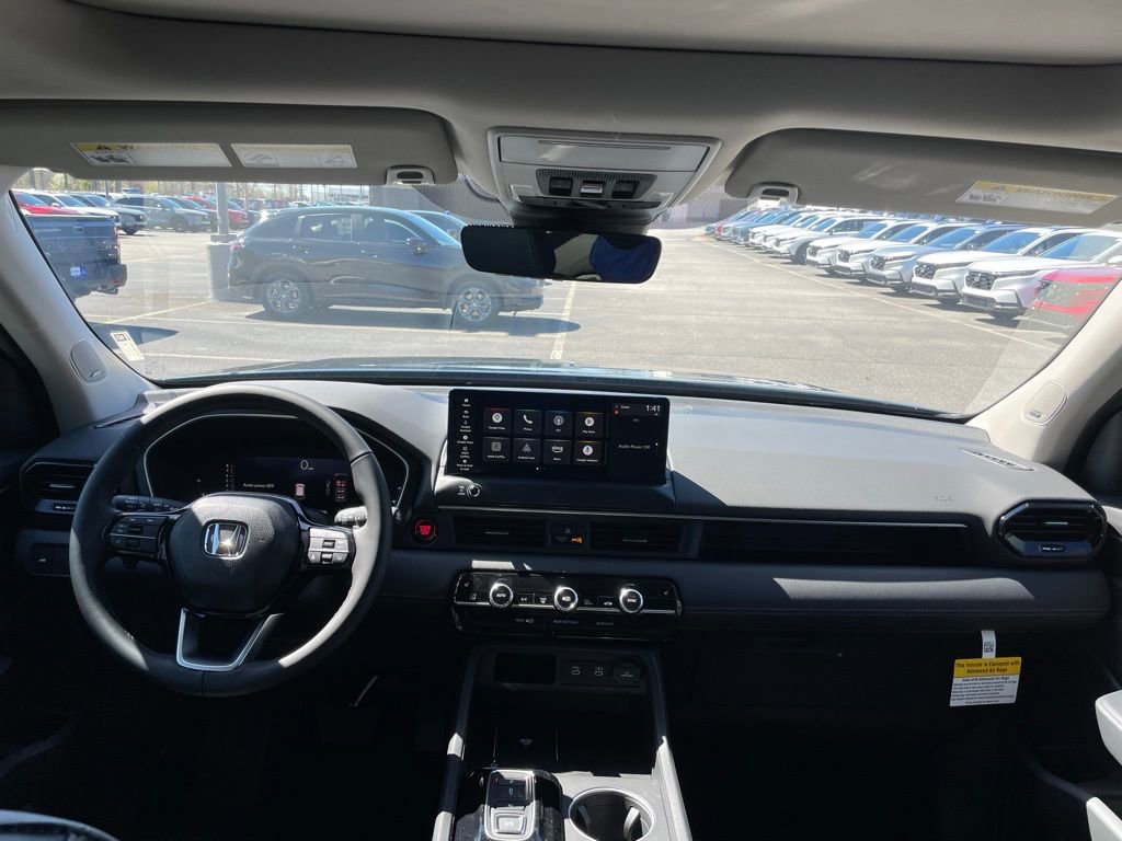 New 2026 Honda Pilot Touring image 10