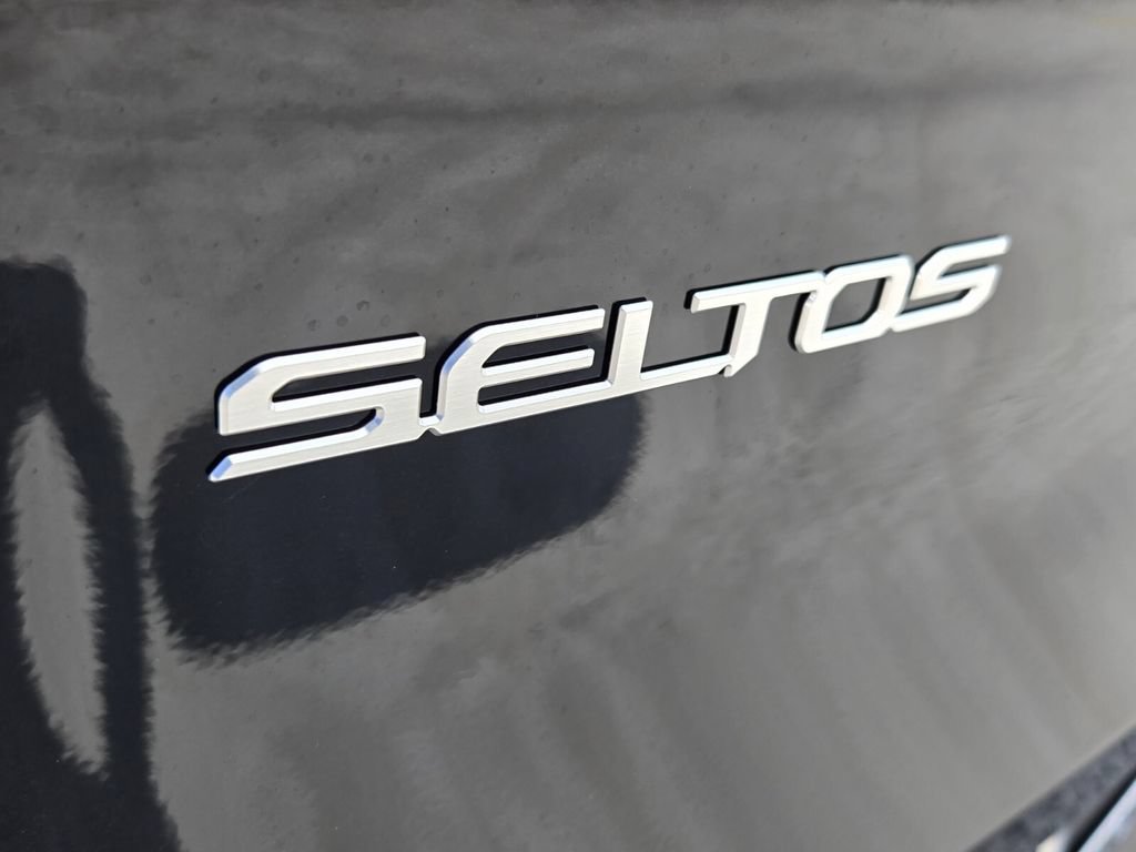 New 2027 Kia Seltos S FWD image 5