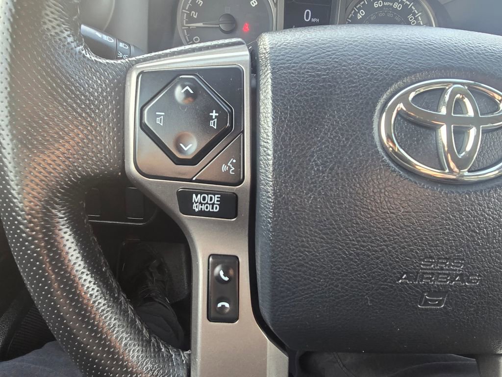 Used 2017 Toyota Tacoma SR5 w/ Tow Package image 19