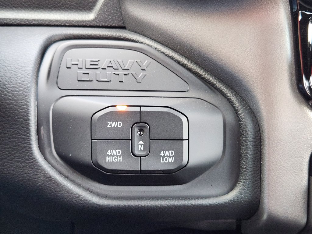 New 2026 RAM 2500 Big Horn AWD/4WD image 21